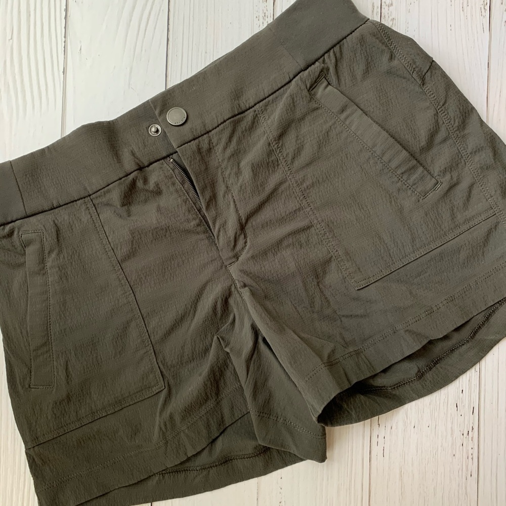 Athleta Trekkie Shorts, Army Green